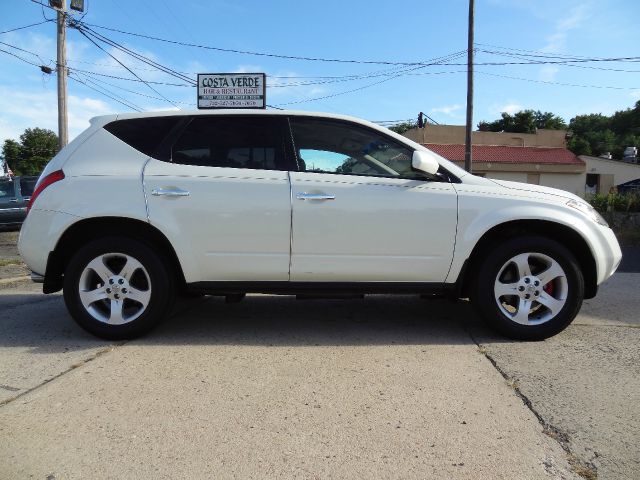 2005 Nissan Murano Lariat Crew Cab 4WD DRW