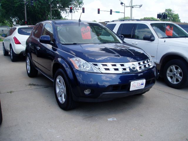 2005 Nissan Murano Lariat Crew Cab 4WD DRW