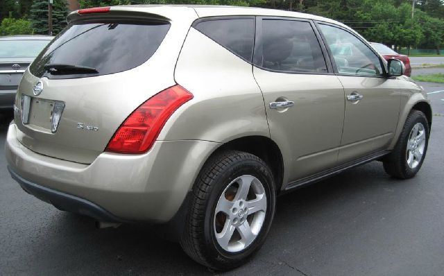 2005 Nissan Murano Lariat Crew Cab 4WD DRW