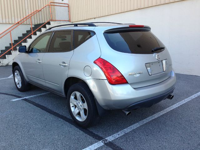 2005 Nissan Murano Lariat Crew Cab 4WD DRW