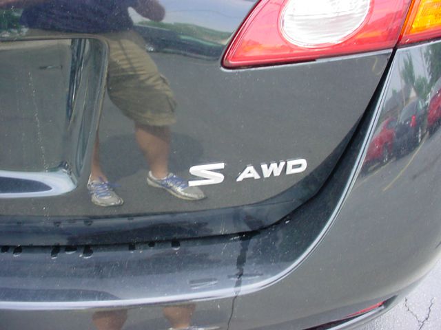 2009 Nissan Murano Lariat Crew Cab 4WD DRW