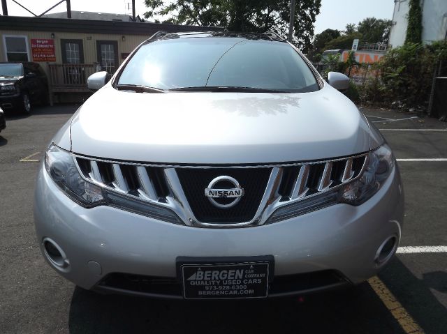 2010 Nissan Murano Leather, 3rd Row 4x4 Sunroof
