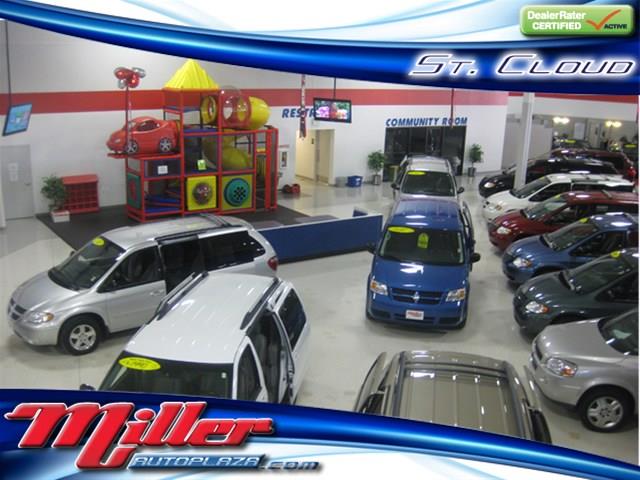 2013 Nissan NV 2DR 3.8 GRD TOUR AT