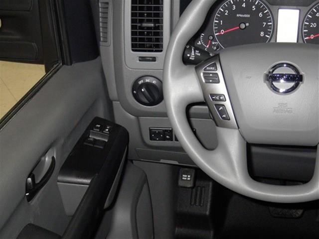 2013 Nissan NV 2DR 3.8 GRD TOUR AT