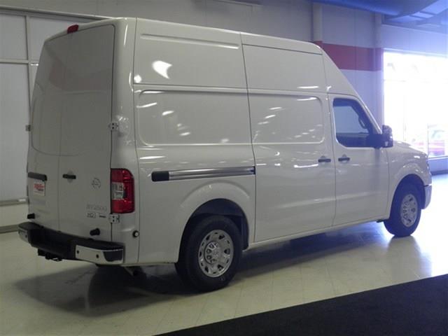 2013 Nissan NV 2DR 3.8 GRD TOUR AT