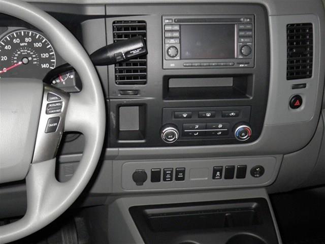 2013 Nissan NV 2DR 3.8 GRD TOUR AT