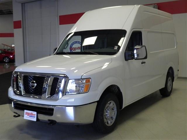 2013 Nissan NV 2DR 3.8 GRD TOUR AT