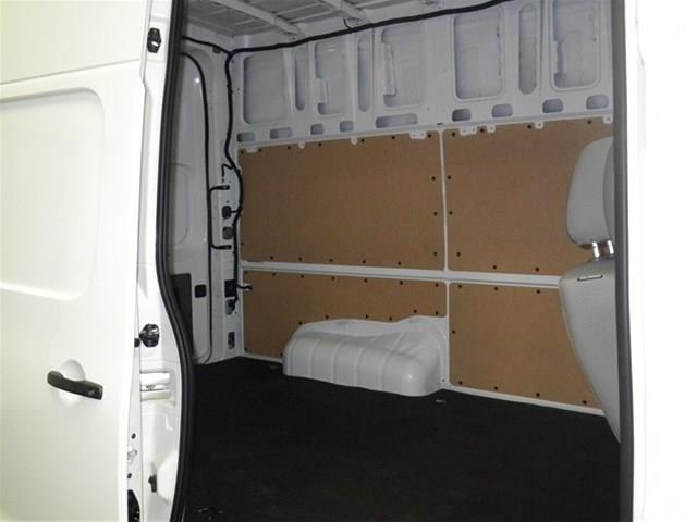 2013 Nissan NV 2DR 3.8 GRD TOUR AT