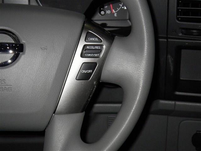 2013 Nissan NV 2DR 3.8 GRD TOUR AT