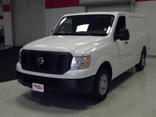 2013 Nissan NV 4dr Sdn 3.2L Quattro S Line