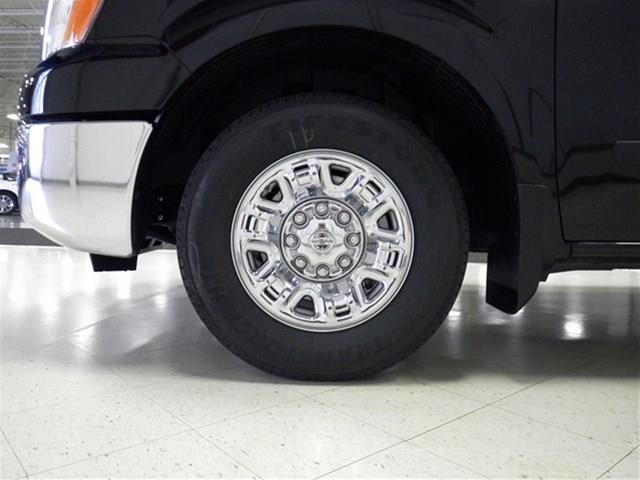 2013 Nissan NV3500 2DR 3.8 GRD TOUR AT
