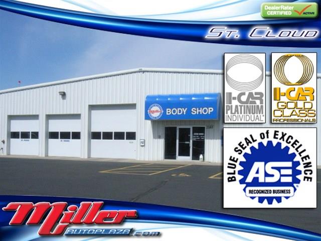 2013 Nissan NV3500 2DR 3.8 GRD TOUR AT