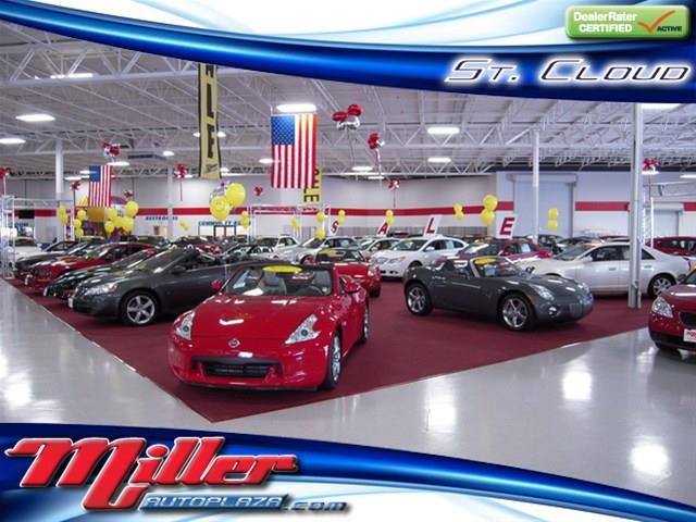 2013 Nissan NV3500 2DR 3.8 GRD TOUR AT