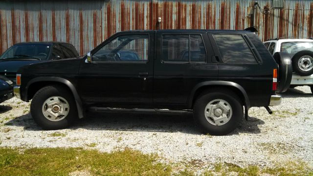 1994 Nissan Pathfinder 4dr Quad Cab HD