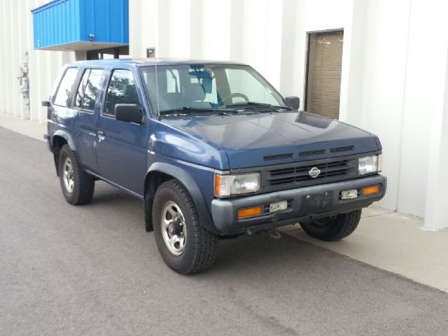 1995 Nissan Pathfinder X Custom