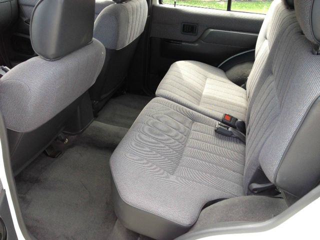 1995 Nissan Pathfinder EX-L AWD