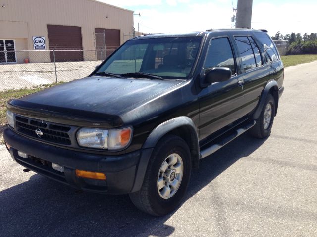 1996 Nissan Pathfinder Unknown