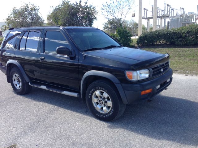 1996 Nissan Pathfinder Unknown