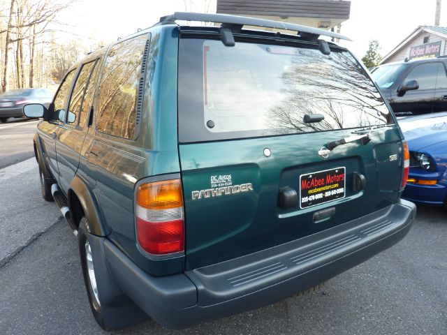 1996 Nissan Pathfinder EX-L AWD