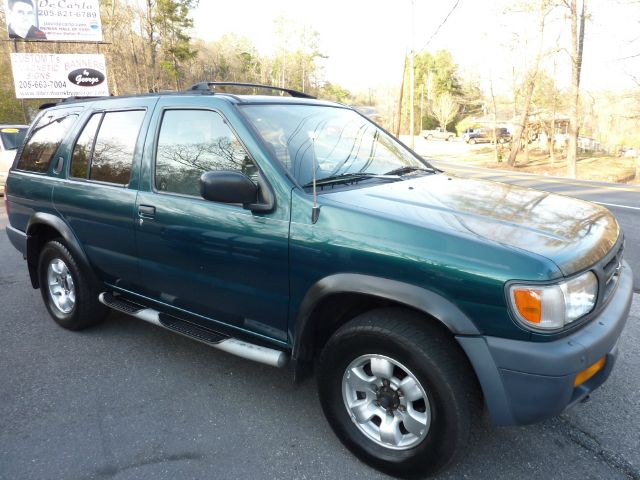 1996 Nissan Pathfinder EX-L AWD