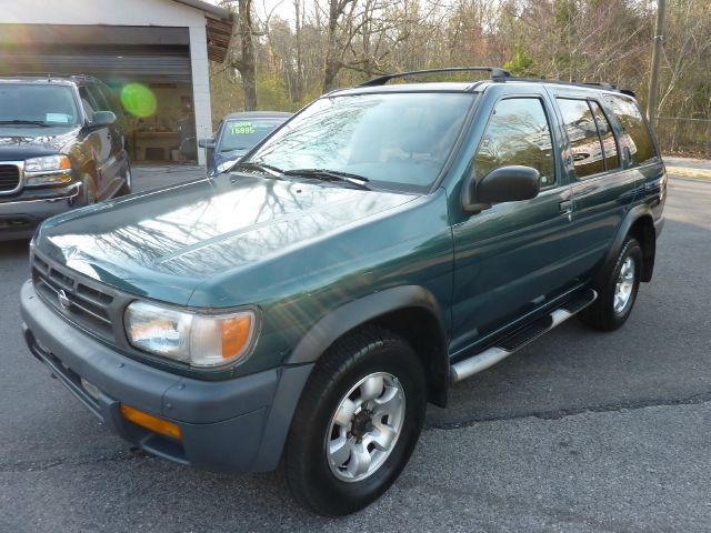 1996 Nissan Pathfinder EX-L AWD