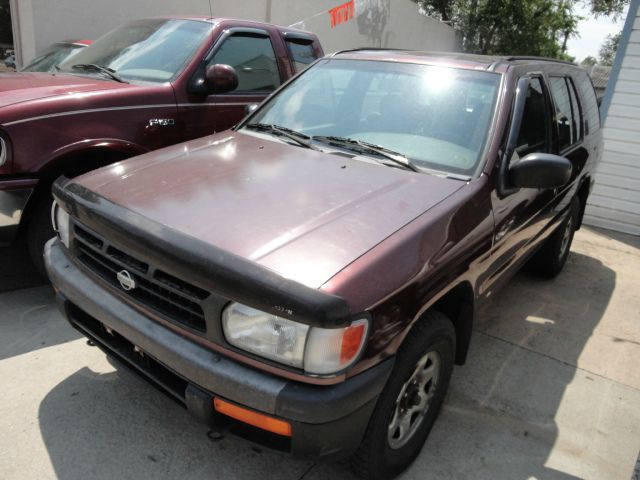1997 Nissan Pathfinder EX-L AWD
