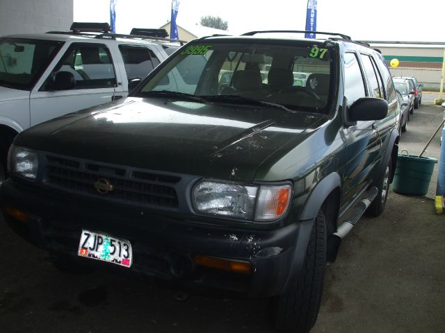 1997 Nissan Pathfinder 4dr Quad Cab HD