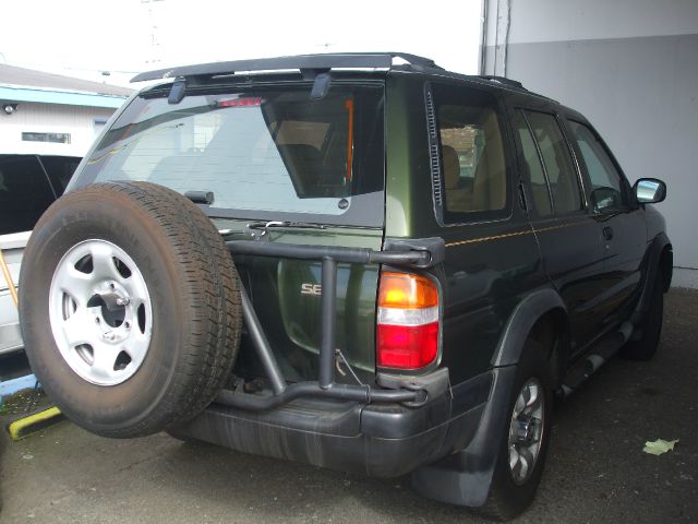 1997 Nissan Pathfinder 4dr Quad Cab HD