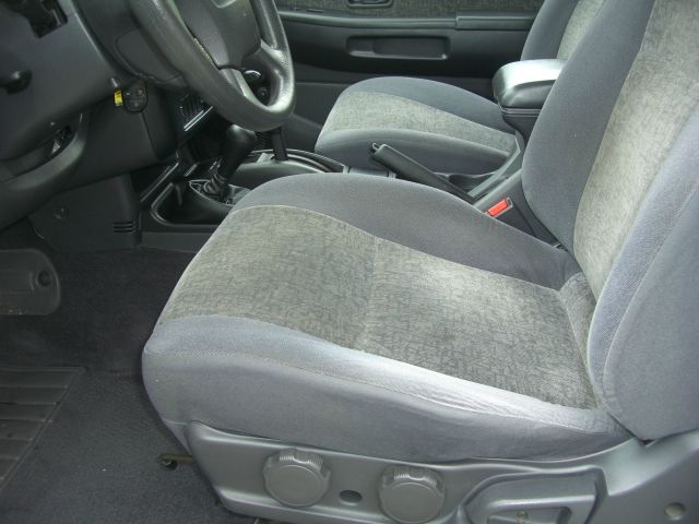 1997 Nissan Pathfinder 4dr Quad Cab HD
