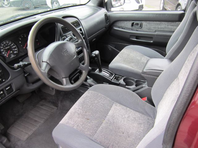 1997 Nissan Pathfinder EX-L AWD