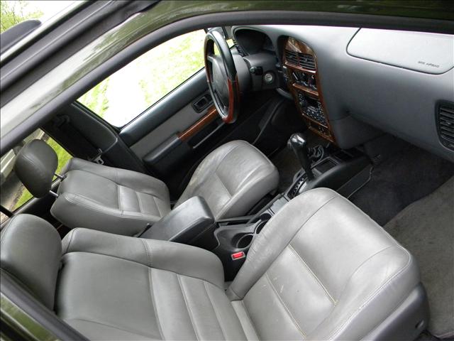 1997 Nissan Pathfinder X