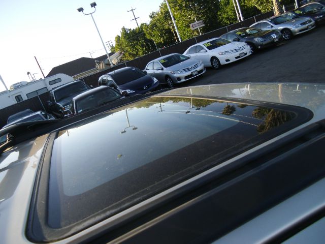 1997 Nissan Pathfinder EX-L W/ DVD System