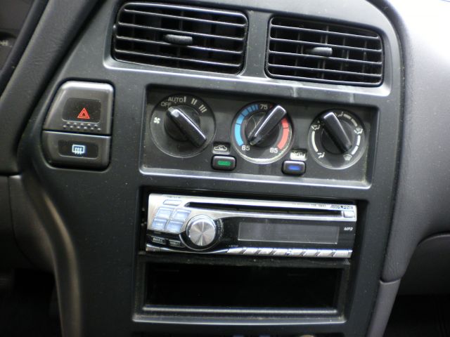 1998 Nissan Pathfinder EX-L W/ DVD System