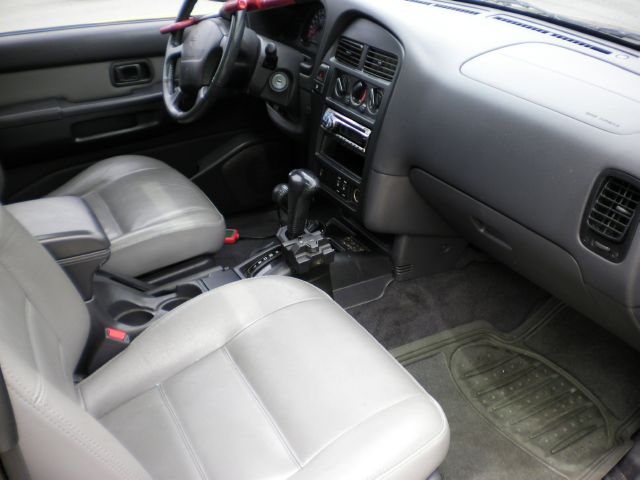 1998 Nissan Pathfinder EX-L W/ DVD System