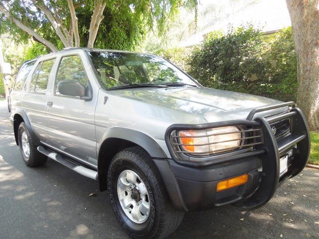 1998 Nissan Pathfinder X