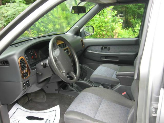 1998 Nissan Pathfinder EX-L W/ DVD System