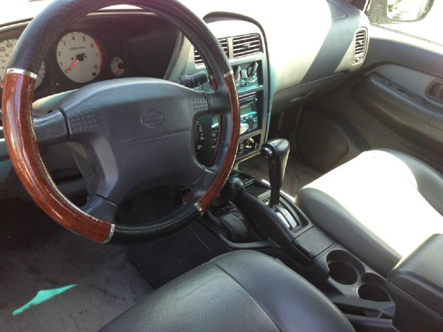 1999 Nissan Pathfinder Unknown