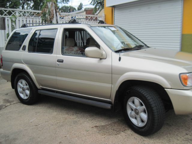 1999 Nissan Pathfinder EX-L AWD