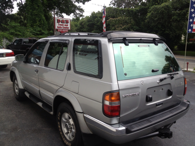 1999 Nissan Pathfinder EX-L AWD