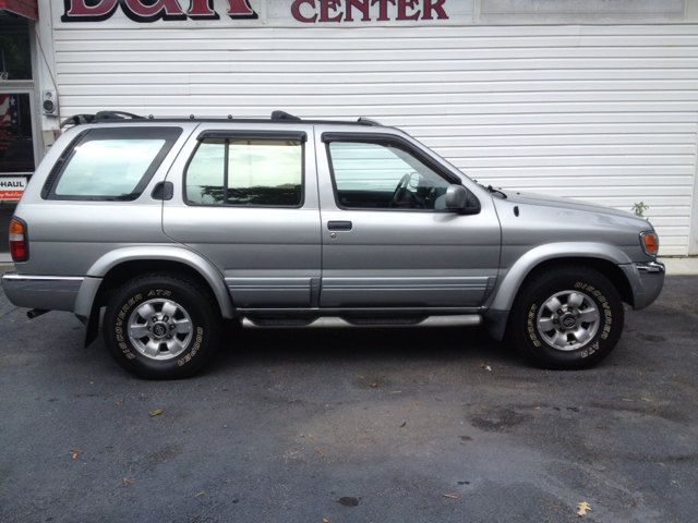 1999 Nissan Pathfinder EX-L AWD