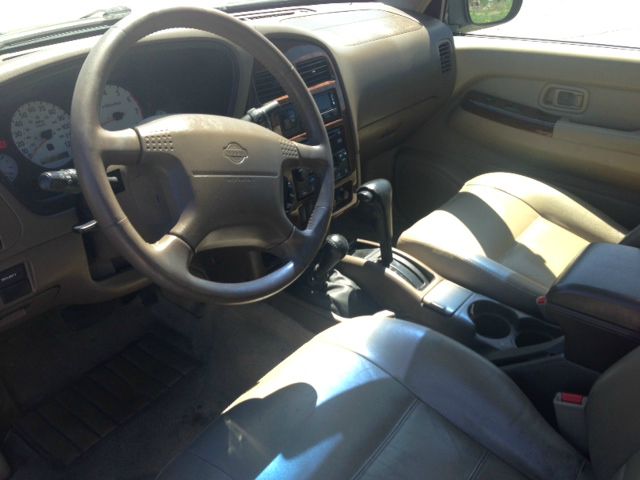 1999 Nissan Pathfinder EX-L AWD