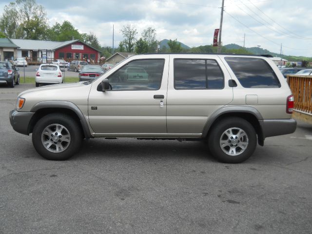 1999 Nissan Pathfinder LS Flex Fuel 4x4 This Is One Of Our Best Bargains