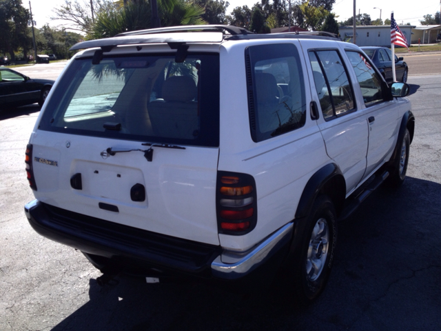 1999 Nissan Pathfinder EX-L AWD
