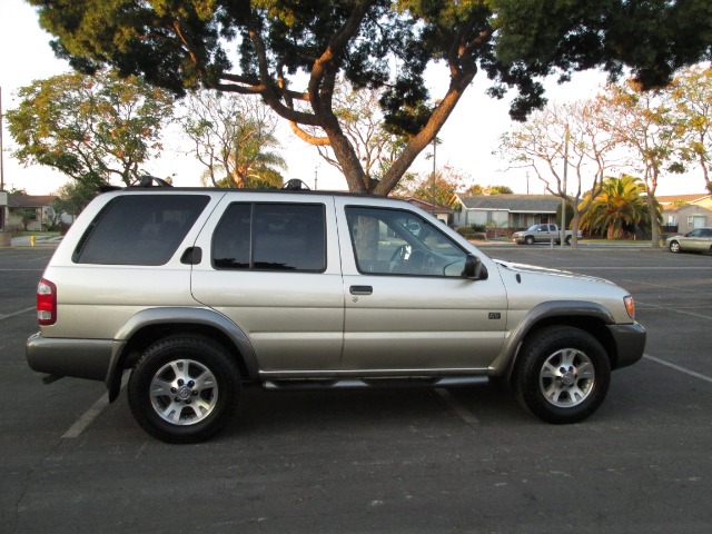 1999 Nissan Pathfinder Cougar