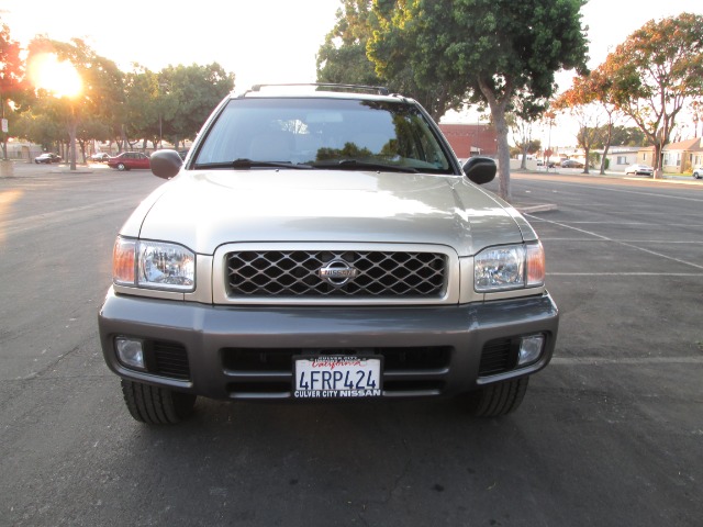 1999 Nissan Pathfinder Cougar
