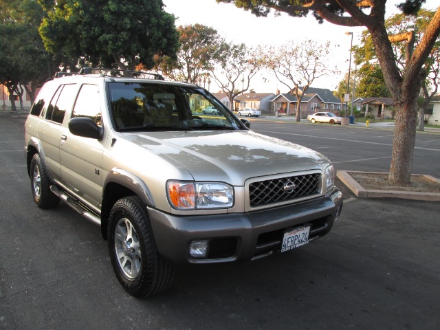 1999 Nissan Pathfinder Cougar