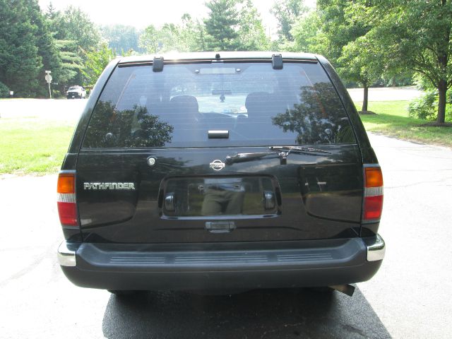 1999 Nissan Pathfinder Unknown