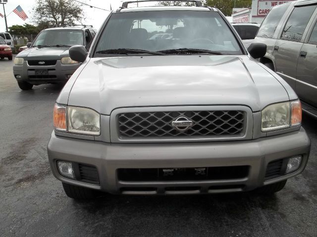 2000 Nissan Pathfinder EXT CAB Z-71