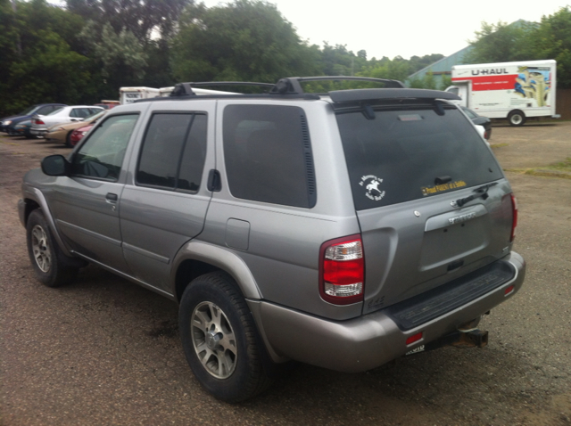 2000 Nissan Pathfinder EXT CAB Z-71