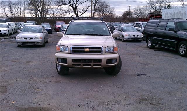 2000 Nissan Pathfinder X